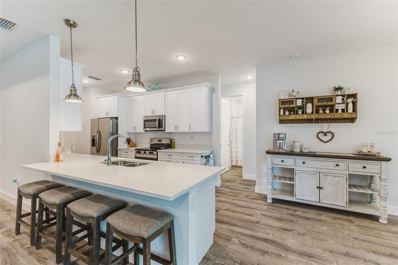 908 Hibiscus Avenue , Lehigh Acres, FL 33972 Photo