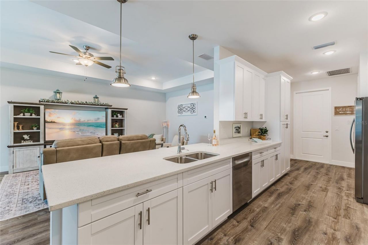 908 Hibiscus Avenue , Lehigh Acres, FL 33972 Photo