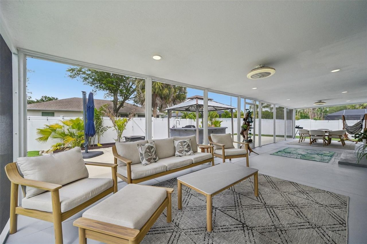 18142 Griffen Avenue, Port Charlotte, FL 33948 Photo