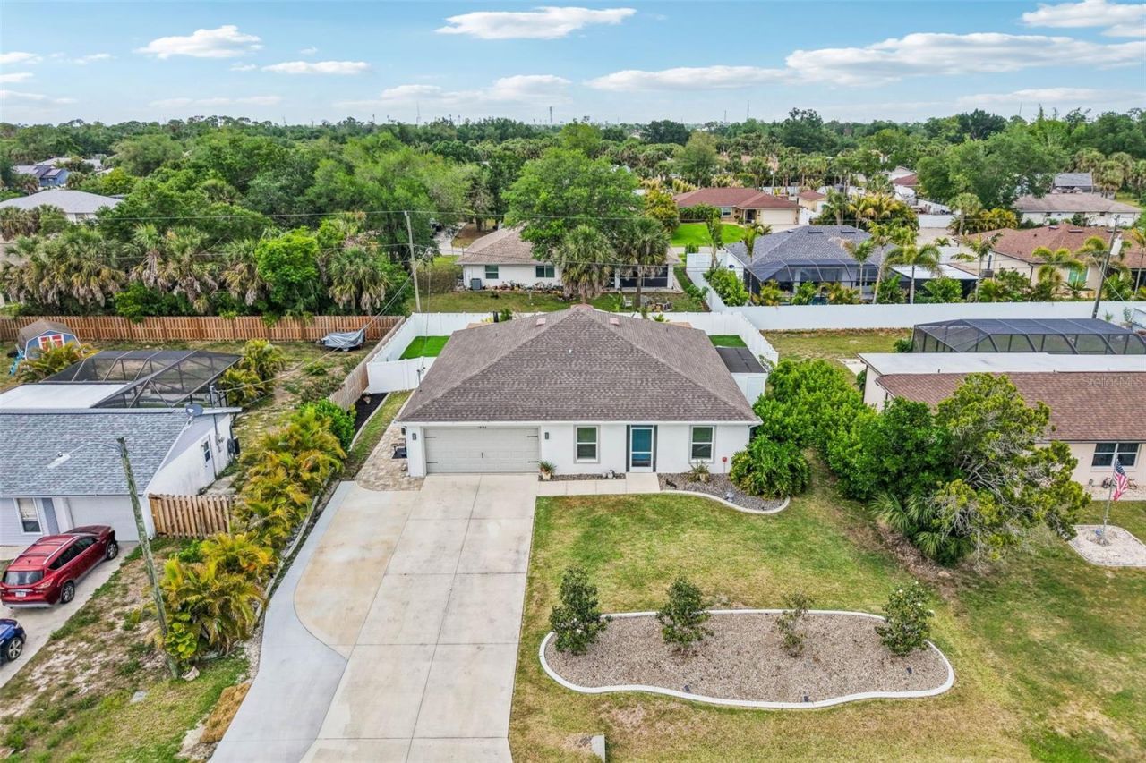 18142 Griffen Avenue, Port Charlotte, FL 33948 Photo