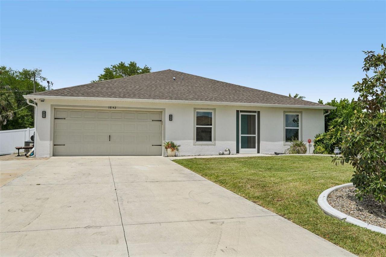 18142 Griffen Avenue, Port Charlotte, FL 33948 Photo
