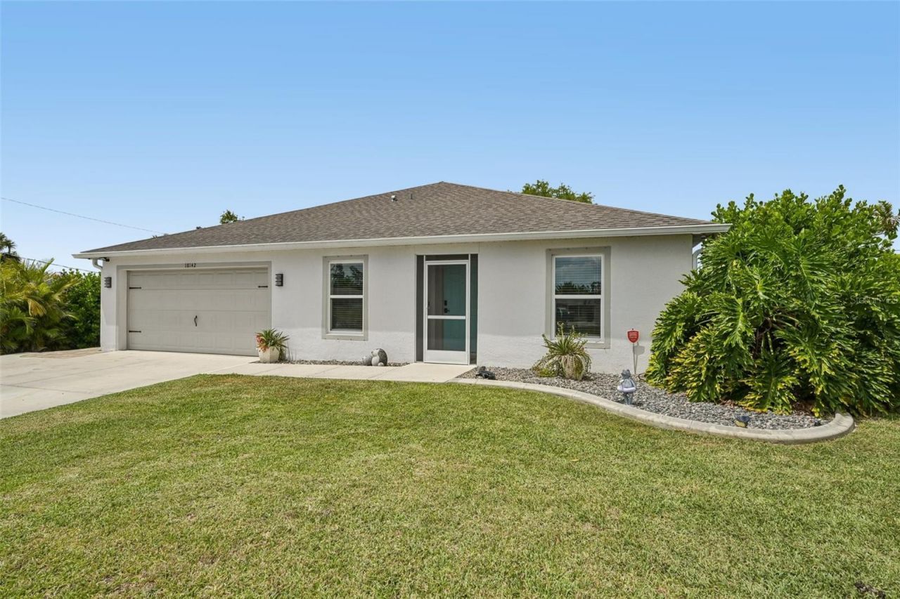18142 Griffen Avenue, Port Charlotte, FL 33948 Photo