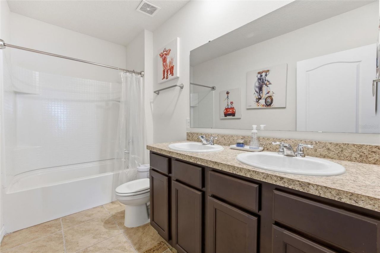 2557 Shamrock Street, Tavares, FL 32778 Photo