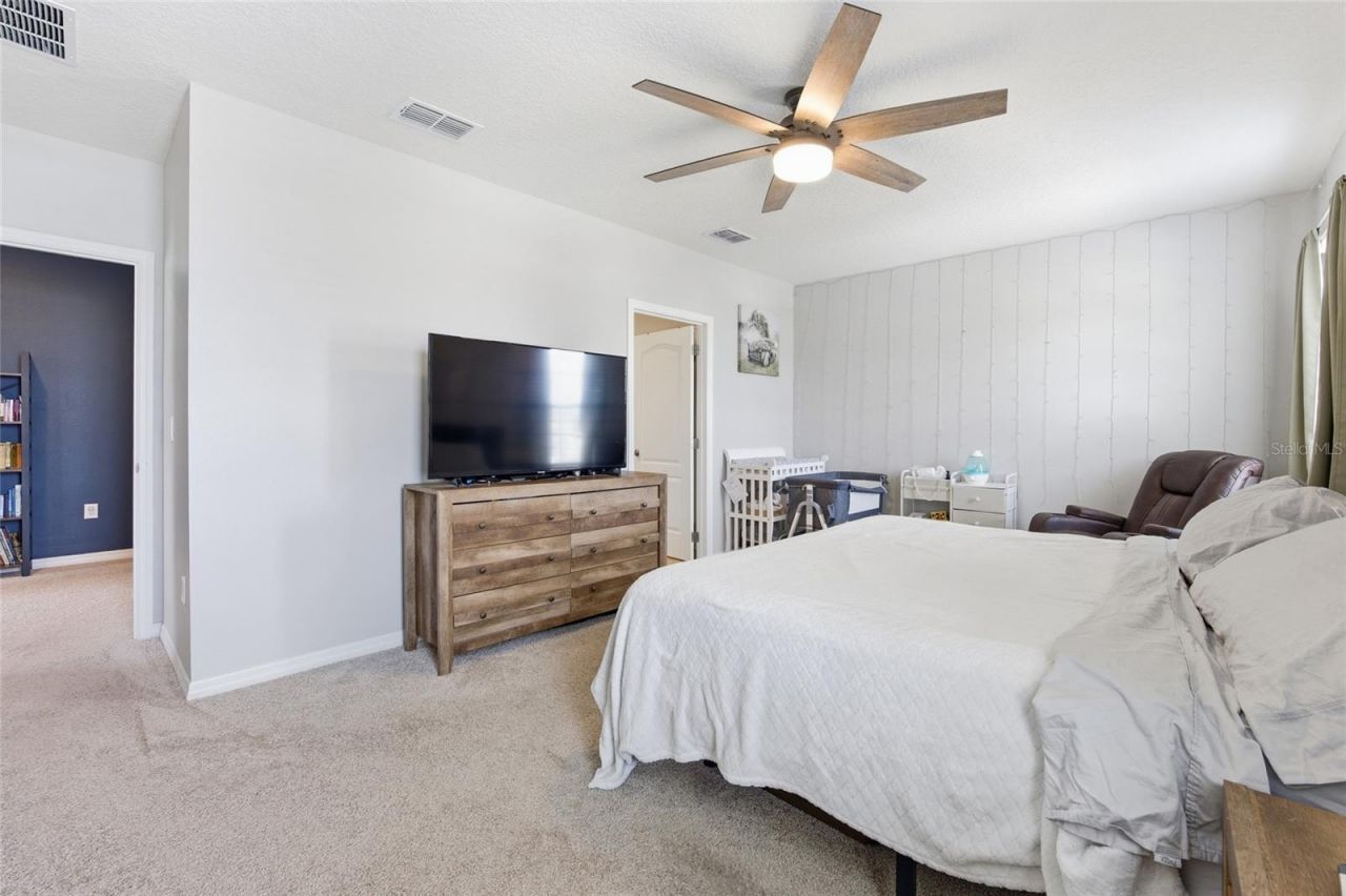 2557 Shamrock Street, Tavares, FL 32778 Photo