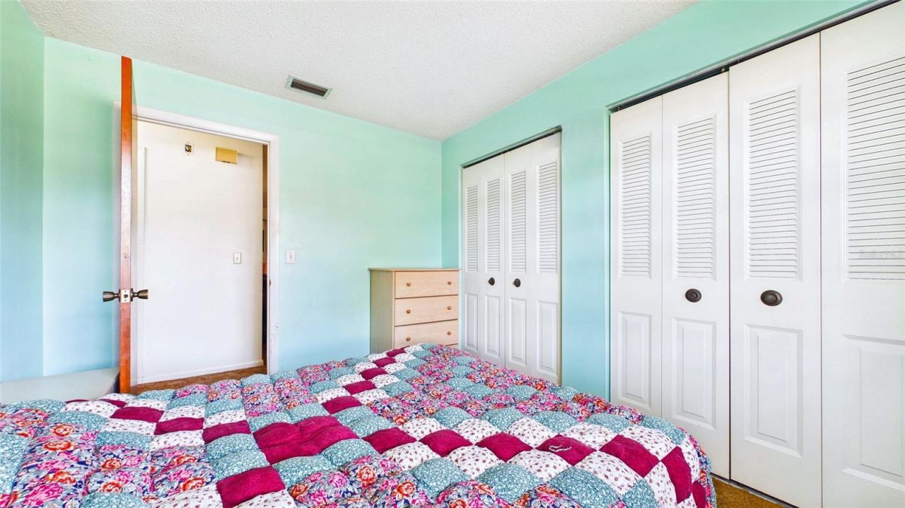 711 Regent Circle S, Brandon, FL 33511 Photo