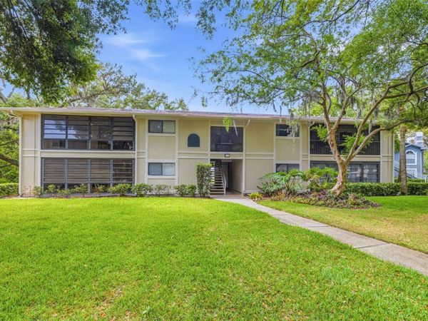 6015 LAKETREE LANE , Unit B, TEMPLE TERRACE, FL 33617