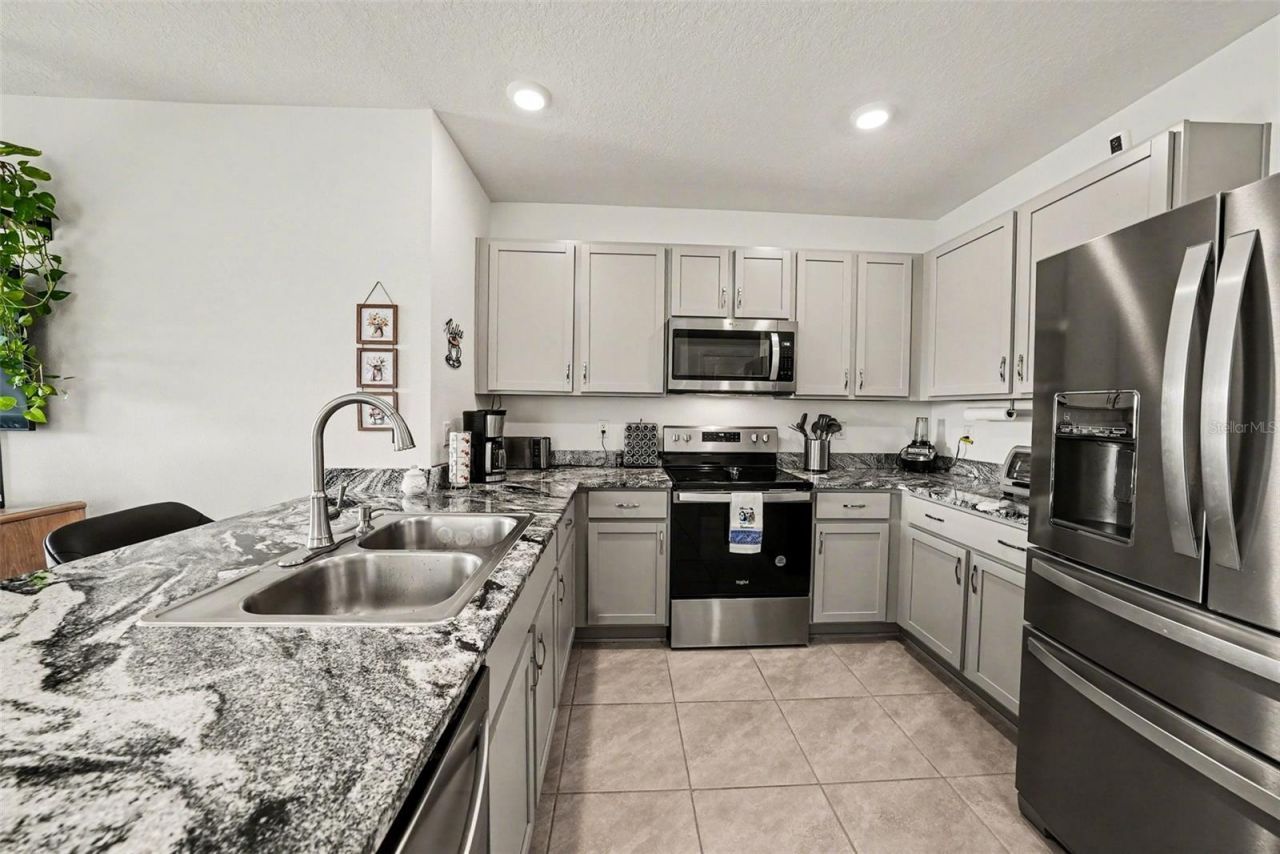 6298 Wandering Willow Drive, Wesley Chapel, FL 33545 Photo
