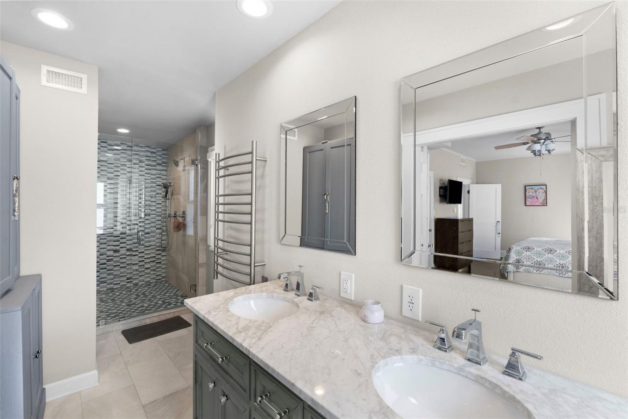 2943 W Bayshore Court, Tampa, FL 33611 Photo