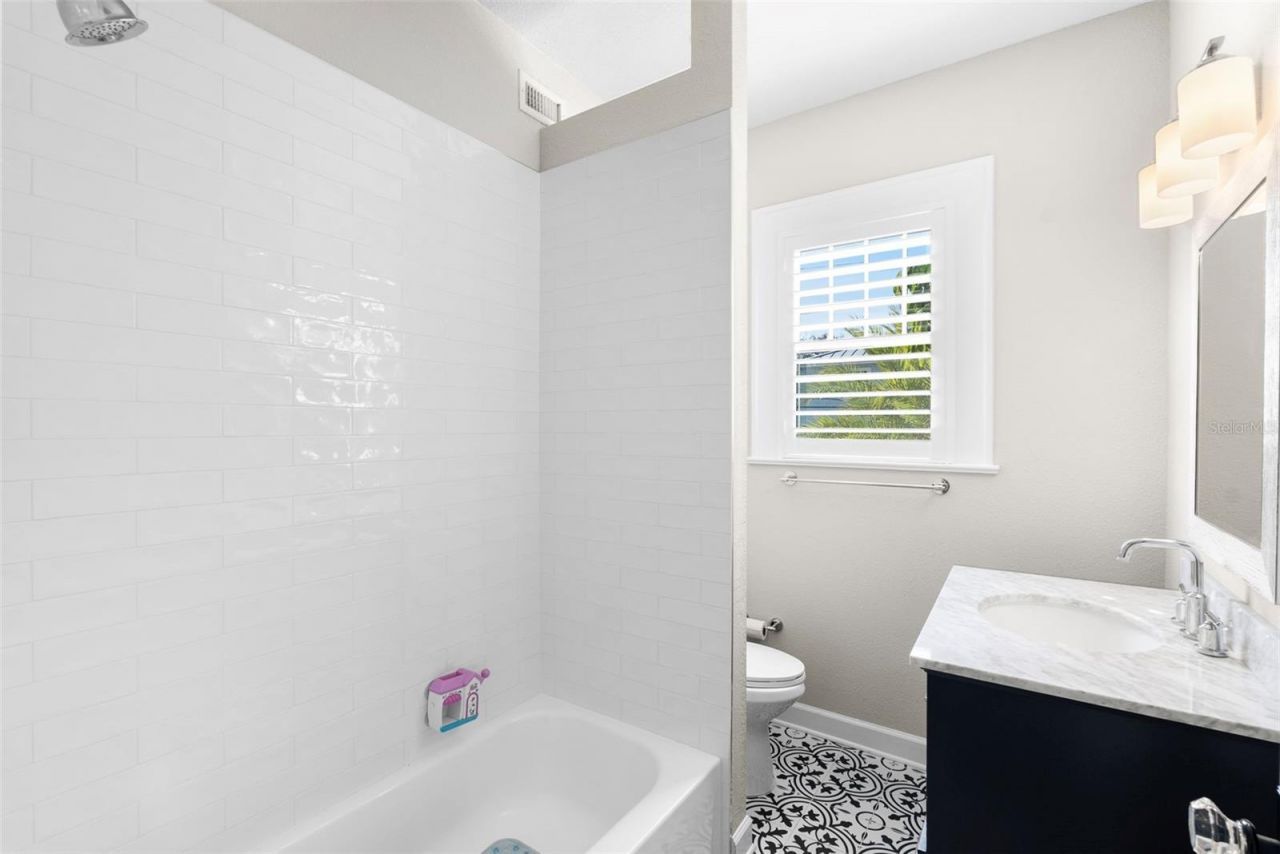 2943 W Bayshore Court, Tampa, FL 33611 Photo