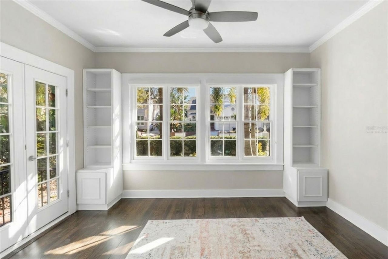 2943 W Bayshore Court, Tampa, FL 33611 Photo