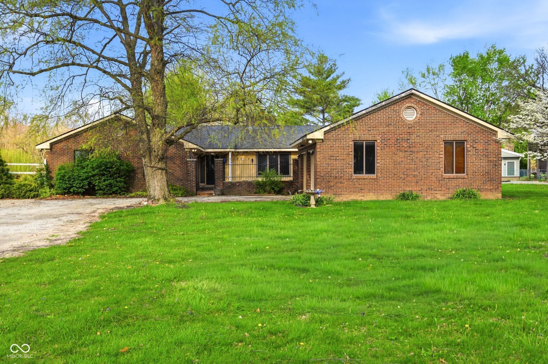 592 N 700 W, Greenfield, IN 46140 Main Photo