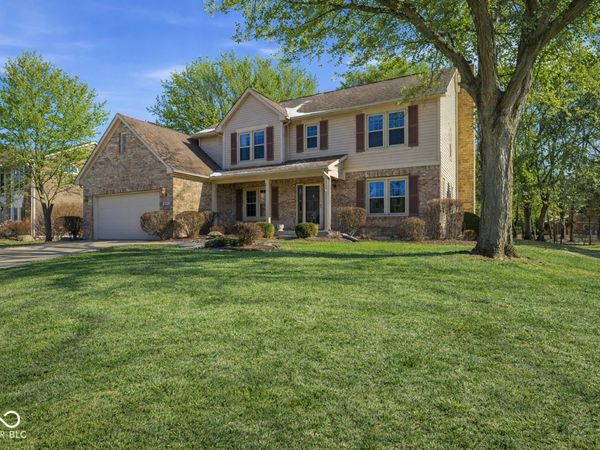 8692 Buffett Parkway , Fishers, IN 46038