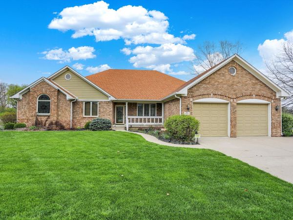 100 Innisbrooke Trail , Greenwood, IN 46142