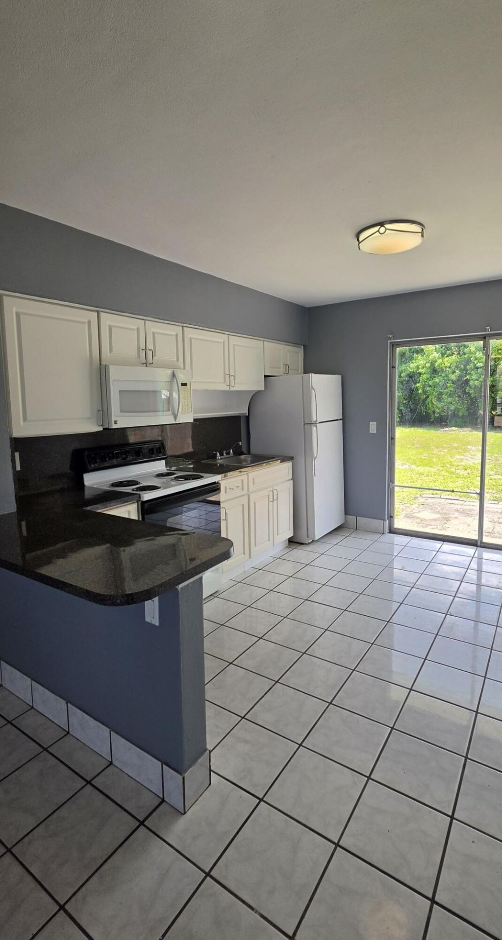 8531 Sunset Drive, Palm Beach Gardens, FL 33410 Photo