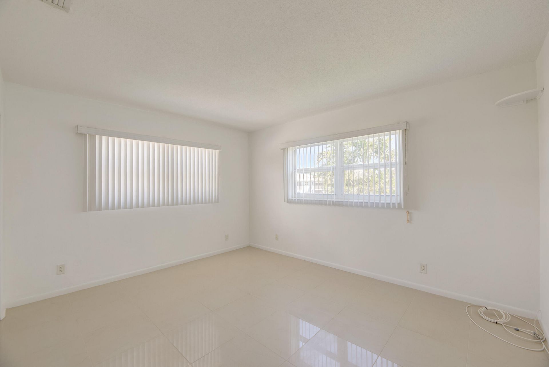 2755 NE 28th Street, Unit F1, Lighthouse Point, FL 33064 Photo