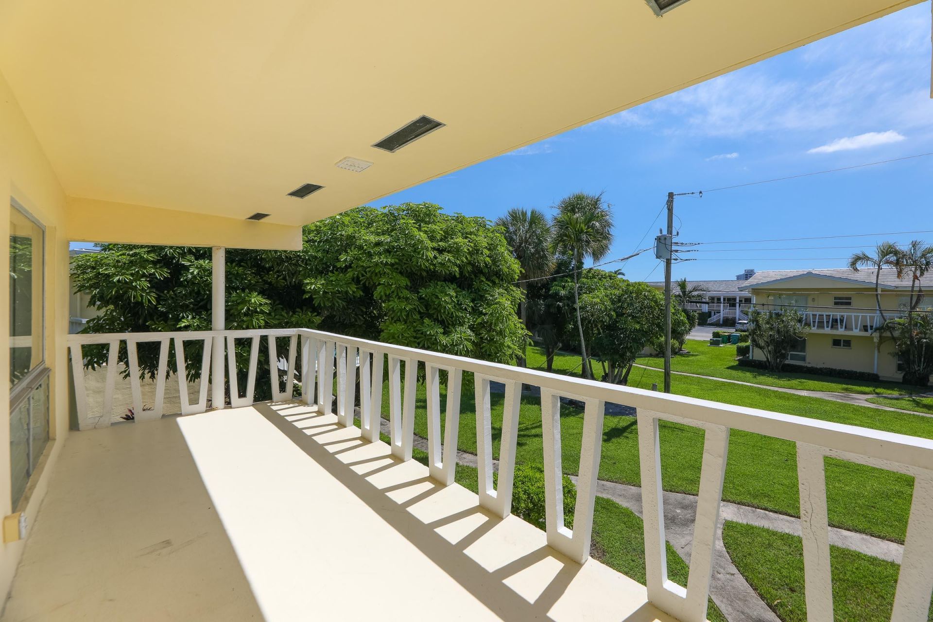 2755 NE 28th Street, Unit F1, Lighthouse Point, FL 33064 Photo
