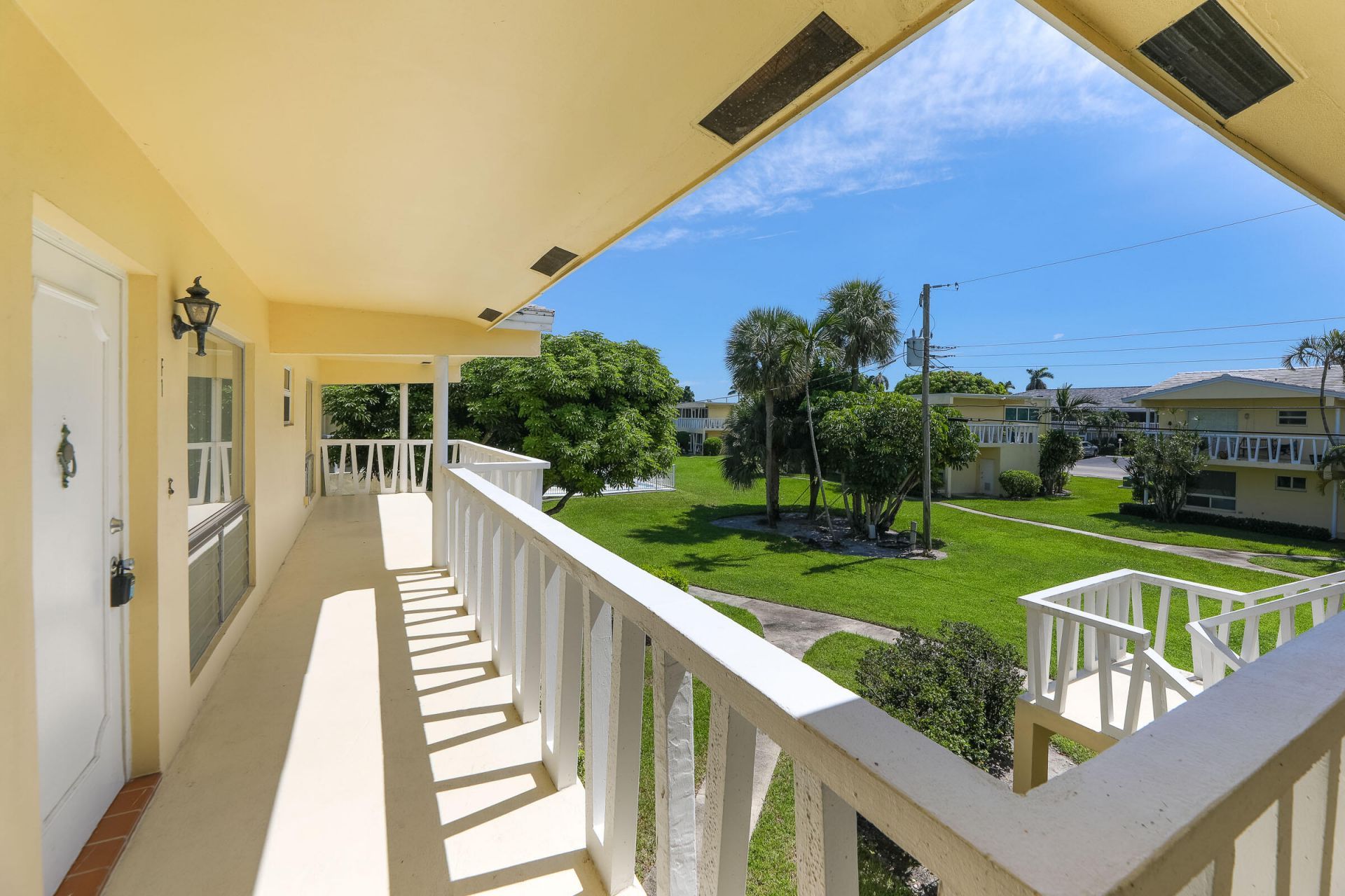 2755 NE 28th Street, Unit F1, Lighthouse Point, FL 33064 Photo