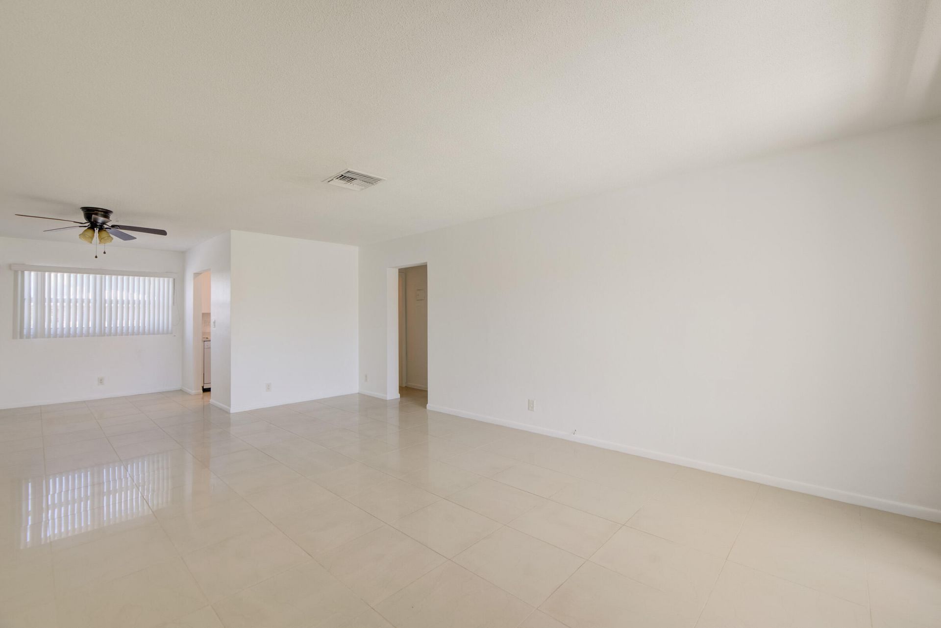 2755 NE 28th Street, Unit F1, Lighthouse Point, FL 33064 Photo