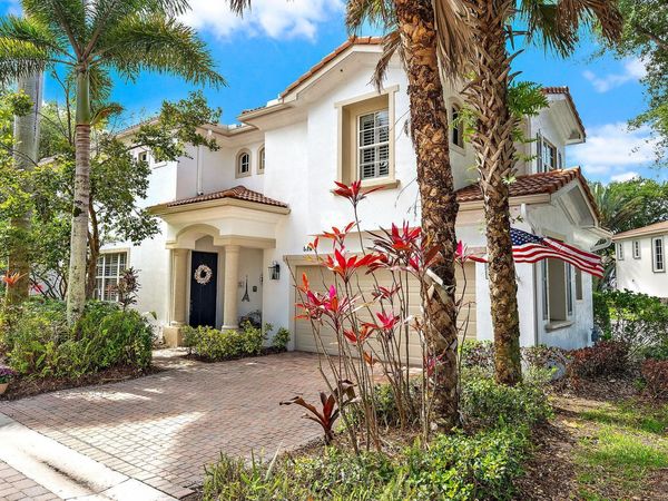520 Tomahawk Court, Palm Beach Gardens, FL 33410