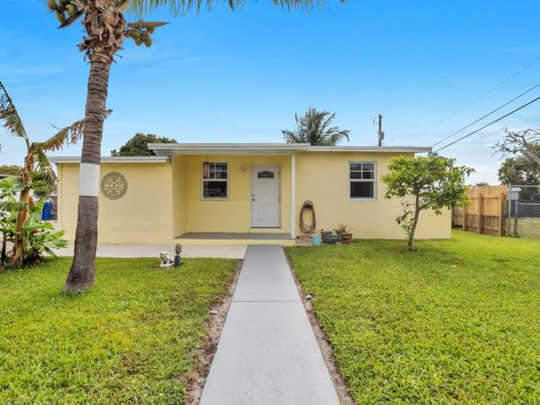 5178 NE 15th Terrace, Pompano Beach, FL 33064