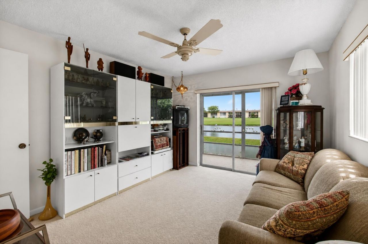 349 Capri, Unit H, Delray Beach, FL 33484 Photo