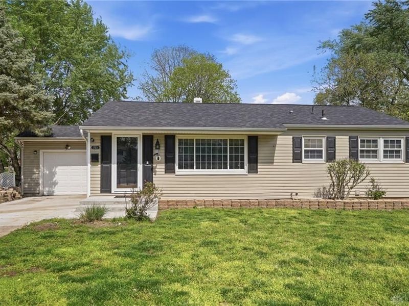 723 Adria Court, Middletown, OH 45044 Photo 1