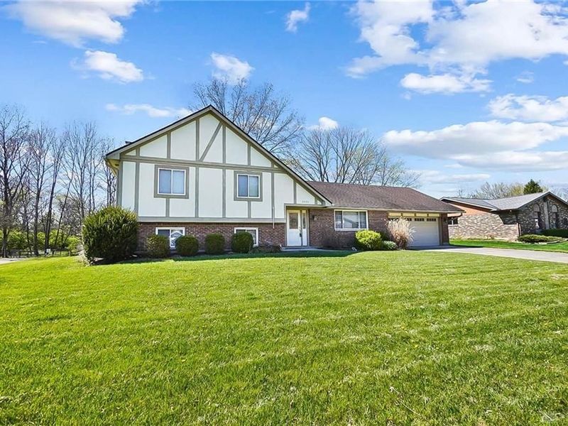 1651 N Laddie Court, Dayton, OH 45432 Photo 2