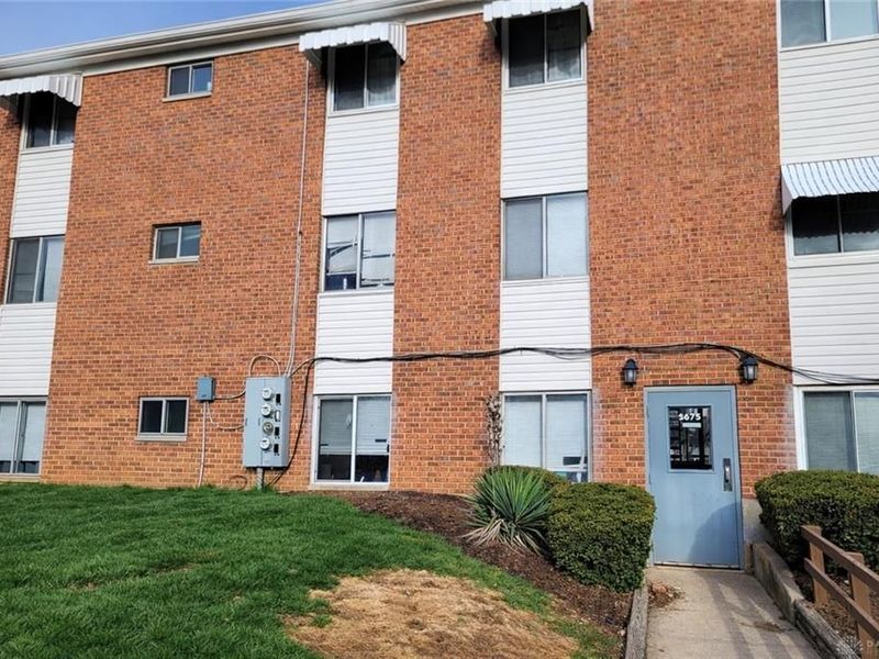 5675 Coach Drive, Unit D, Dayton, OH 45440 Photo 2