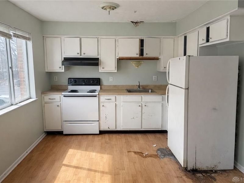 5675 Coach Drive, Unit D, Dayton, OH 45440 Photo 6