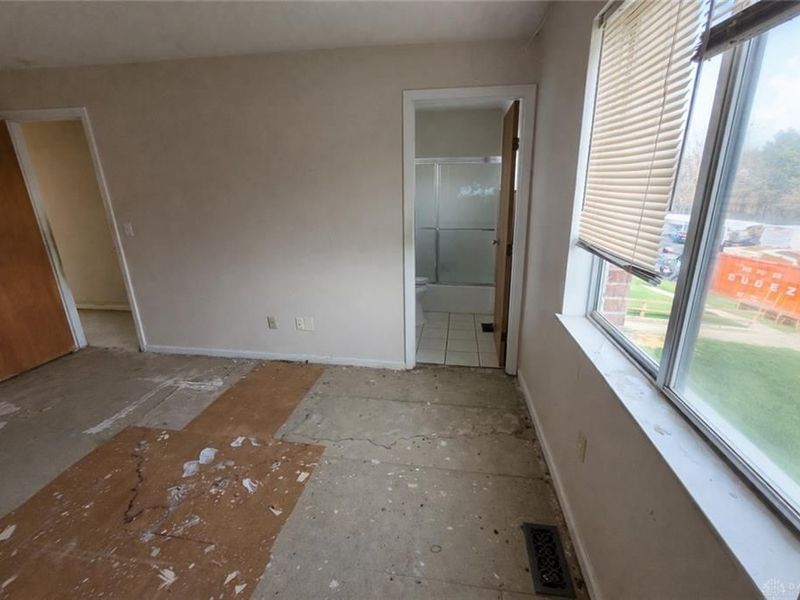 5675 Coach Drive, Unit D, Dayton, OH 45440 Photo 8