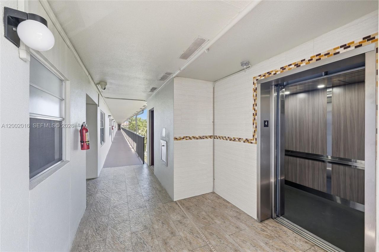 13255 SW 9th Ct, Unit 413G, Pembroke Pines, FL 33027 Photo