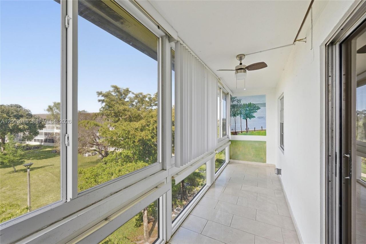 13255 SW 9th Ct, Unit 413G, Pembroke Pines, FL 33027 Photo