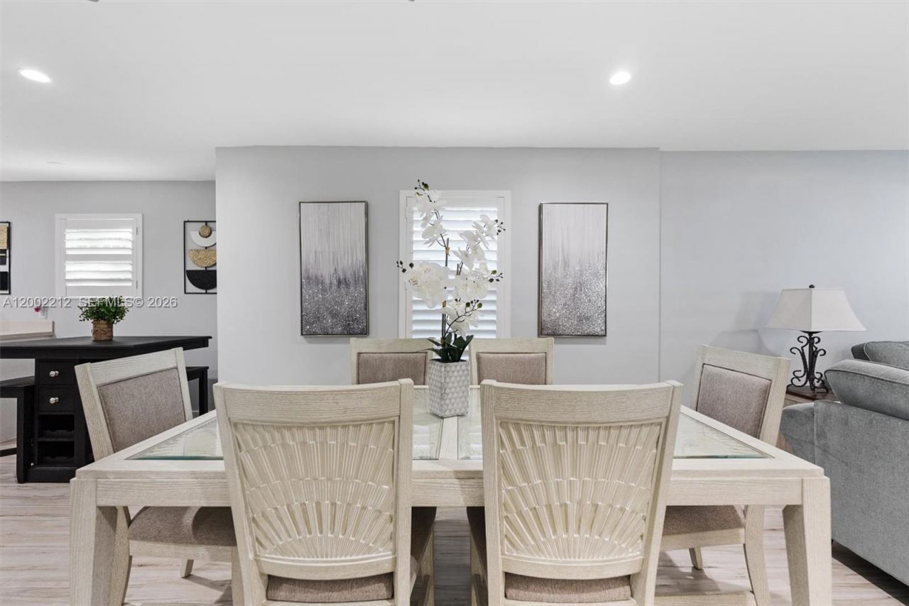 230 SW 12th Ave, Fort Lauderdale, FL 33312 Photo