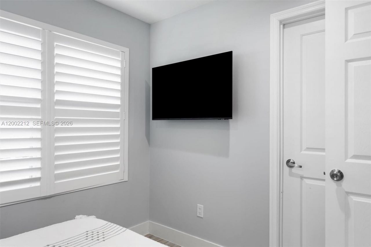 230 SW 12th Ave, Fort Lauderdale, FL 33312 Photo