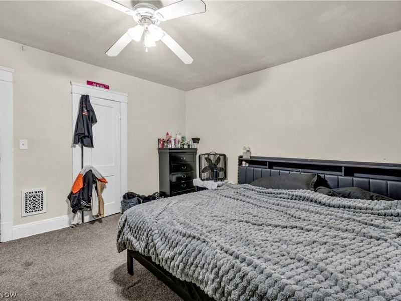 10116 North Boulevard , Cleveland, OH 44108 Photo 13