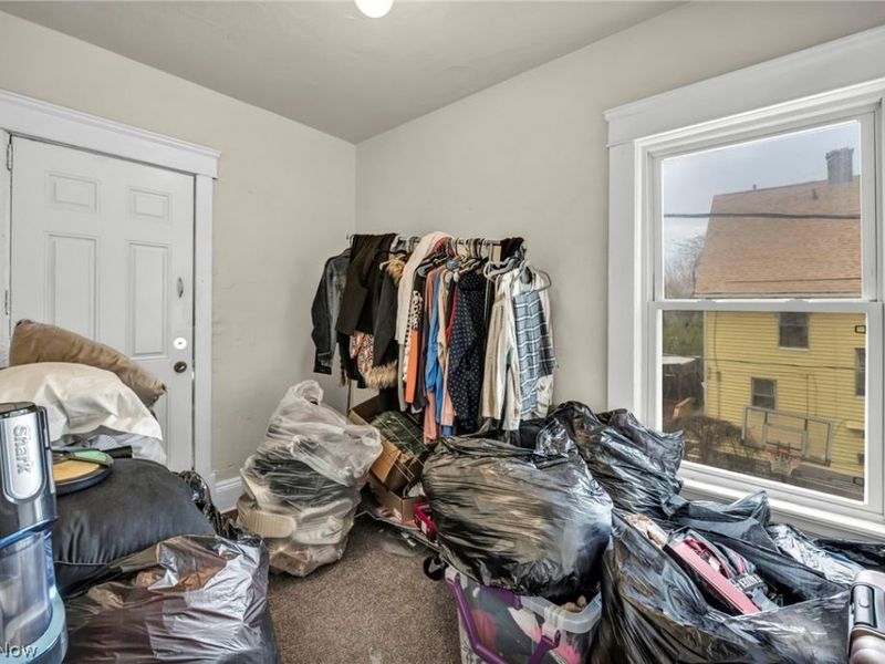 10116 North Boulevard , Cleveland, OH 44108 Photo 18