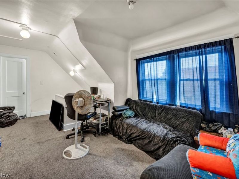 10116 North Boulevard , Cleveland, OH 44108 Photo 20