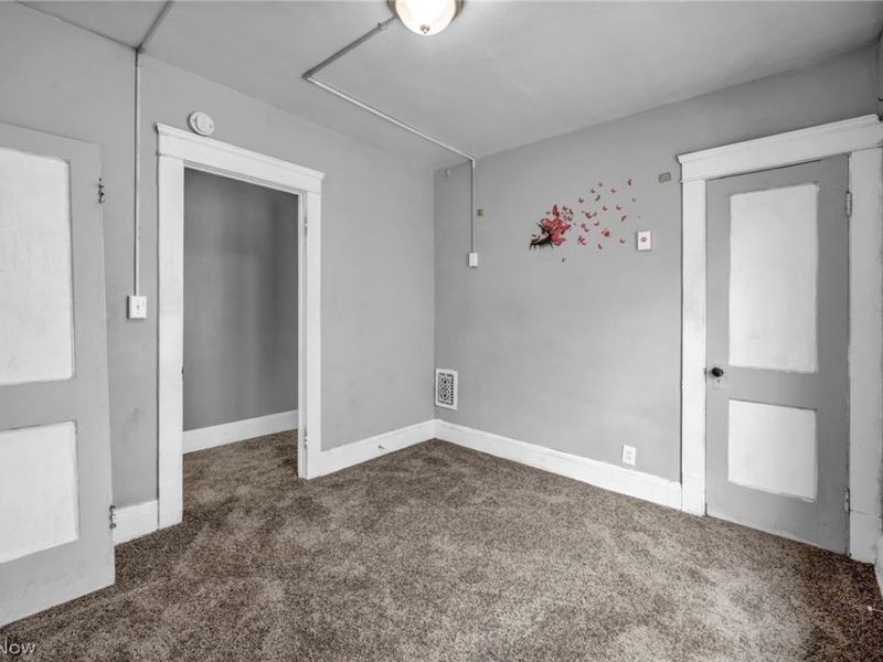 10116 North Boulevard , Cleveland, OH 44108 Photo 29