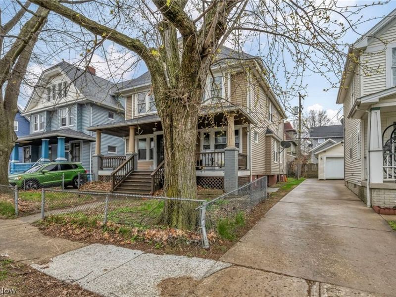 10116 North Boulevard , Cleveland, OH 44108 Photo 3