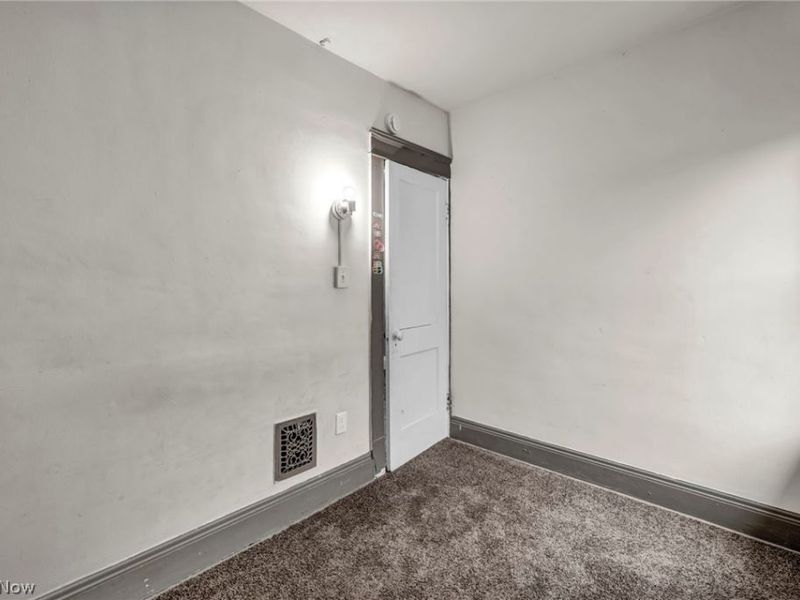 10116 North Boulevard , Cleveland, OH 44108 Photo 34