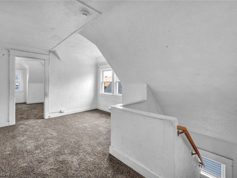 10116 North Boulevard , Cleveland, OH 44108 Photo 39