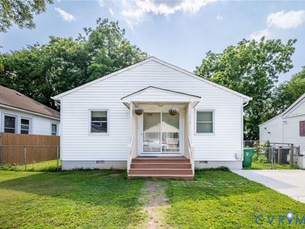 128 S 12th Avenue, Hopewell, VA 23860