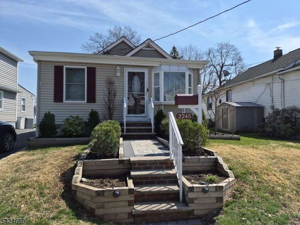 2245 Price St, Rahway, NJ 07065