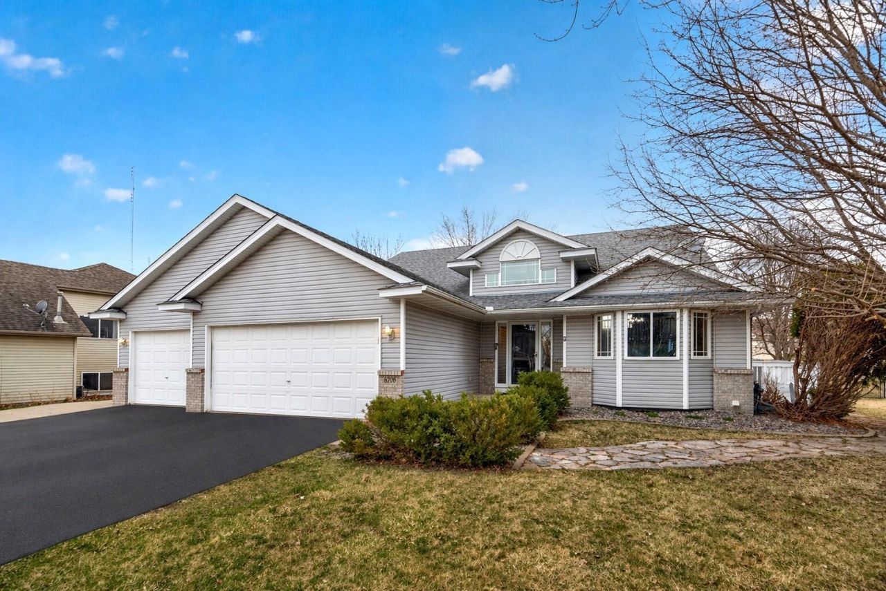 6206 Karston Drive NE, Albertville, MN 55301