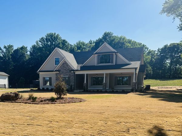 947 Lake Varner Drive, Covington, GA 30014
