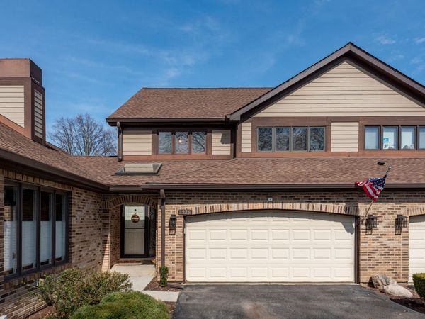 1926 Golf View Drive , Bartlett, IL 60103