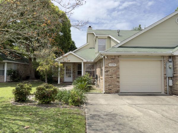 1325 White Blossom Lane, Fort Walton Beach, FL 32547