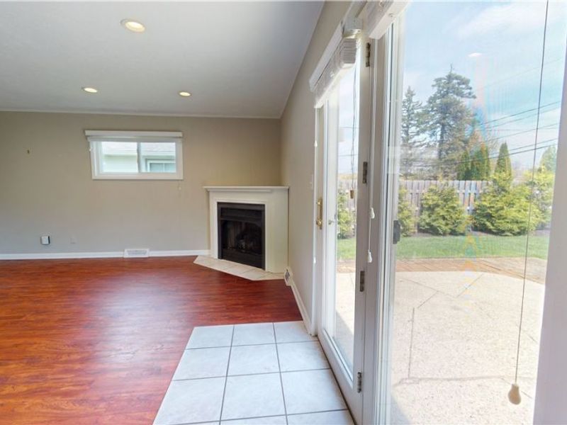 2063 Marshfield Road, Mayfield Heights, OH 44124 Photo 28