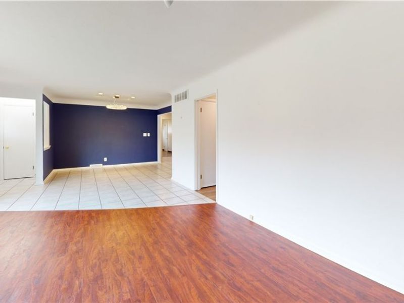 2063 Marshfield Road, Mayfield Heights, OH 44124 Photo 4