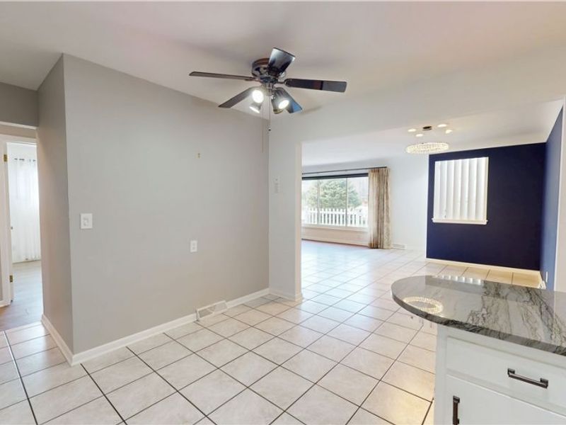 2063 Marshfield Road, Mayfield Heights, OH 44124 Photo 9